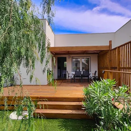 Villa T3 Climatisee En Avec Piscine Vias